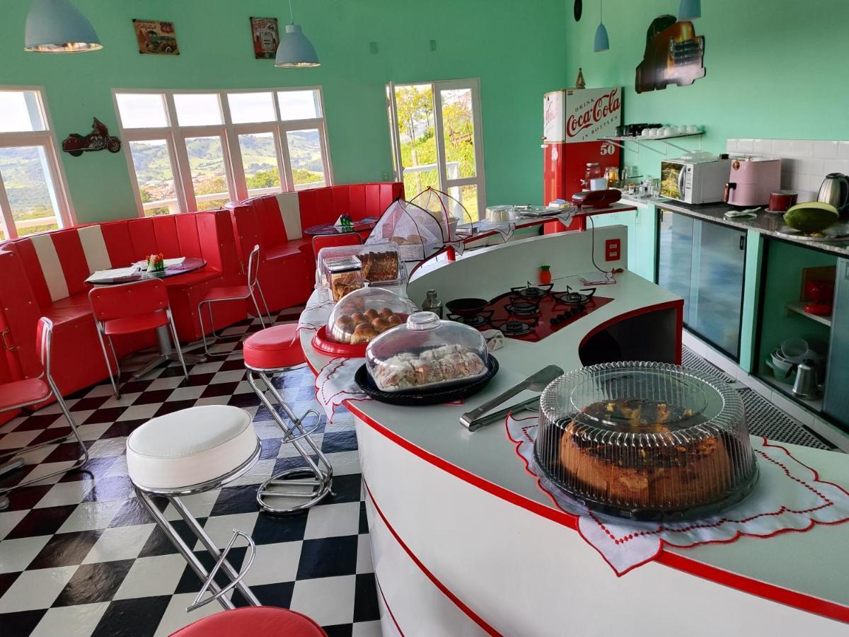 Casa Abacaxi, Vila Magica Bueno Brandao Luaran gambar